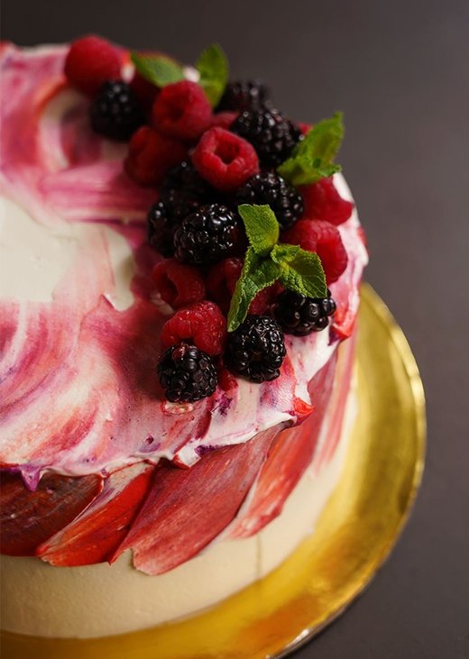 strawberry cake